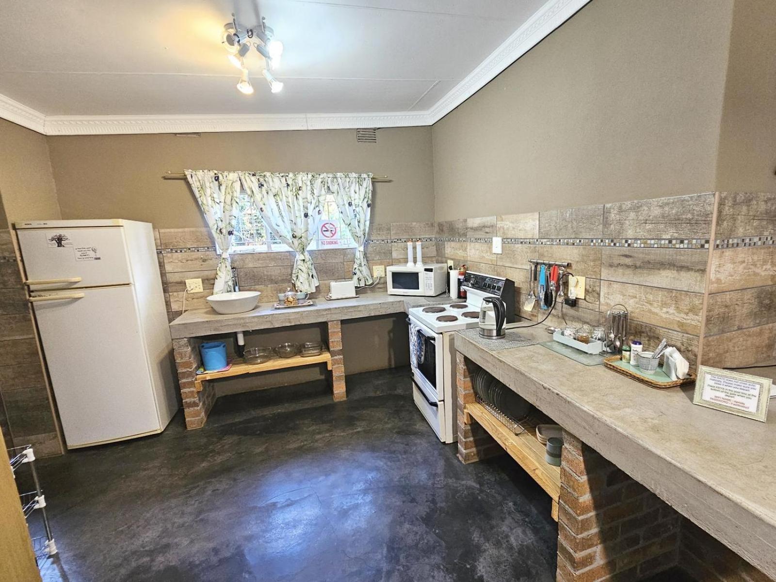 Apricity Inn Louis Trichardt Eksteriør billede